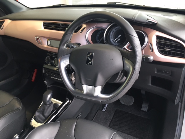 DS3GIVENCHY限定車