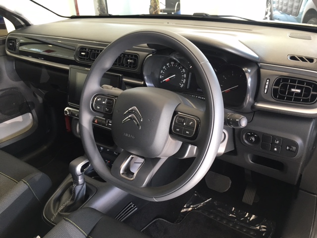 NEWC3 FEEL 展示車到着